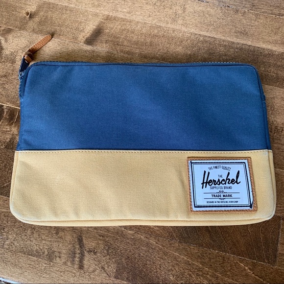 herschel 12 inch laptop sleeve